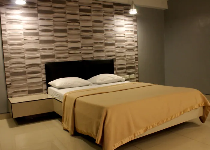 New Winston Hotel